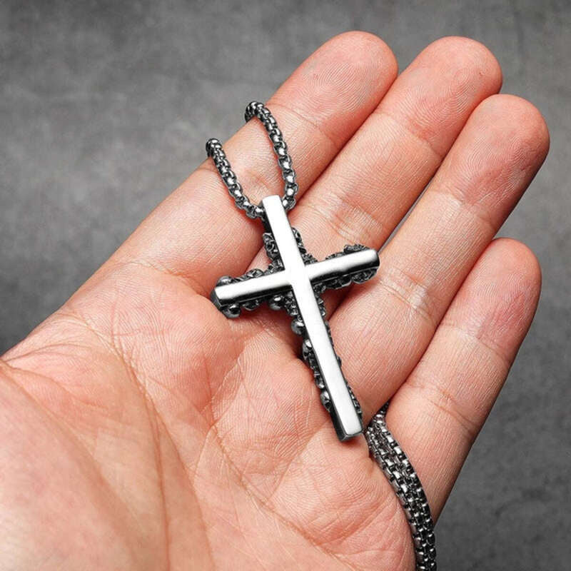 316L Stainless Steel Polished Cross Pendant with Skull Edge Design