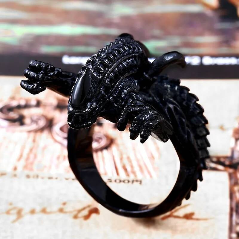 Alien Predator Ring – 316L Stainless Steel Gothic Biker Statement Band BR8-541black