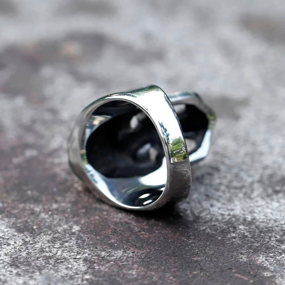 3D Skull Ring in Stainless Steel – Gothic Biker Rocker Statement Jewelry