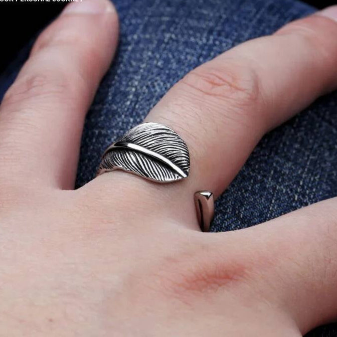 Eagle Feather Ring - Stainless Steel Nature-Inspired Jewelry for Men & Women