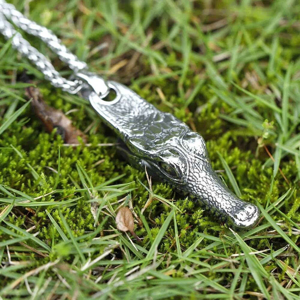 Crocodile Head Pendant Necklace – Stainless Steel Animal Jewelry