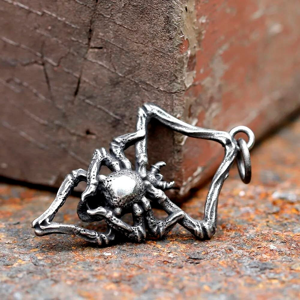 Gothic Skull Spider Pendant Necklace – Stainless Steel Dark Symbolic Jewelry
