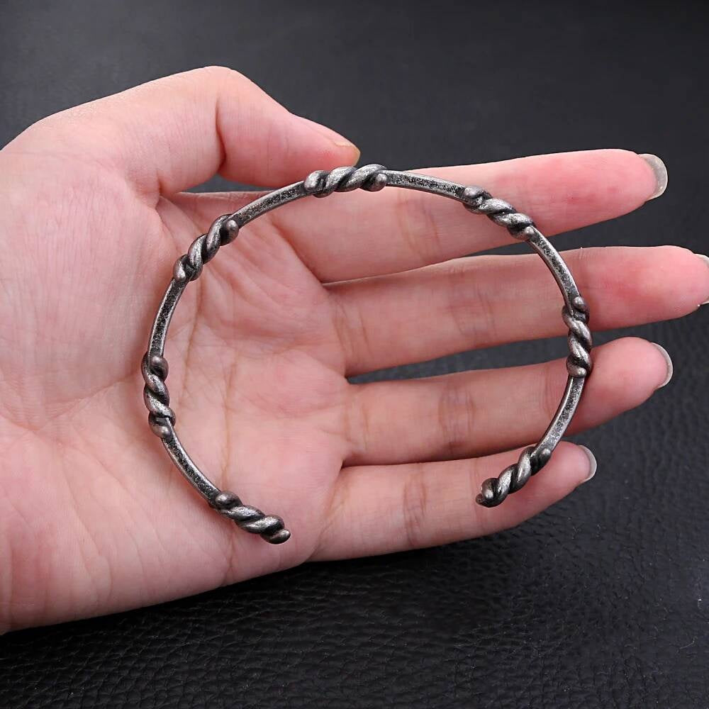 Vintage Twisted Rope Cuff Bracelet – 316L Stainless Steel Open Bangle for Men