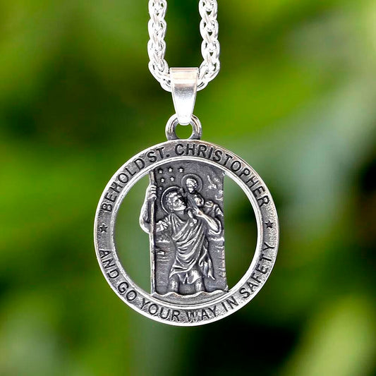St. Christopher Medallion Necklace – Stainless Steel Protection Pendant for Travelers