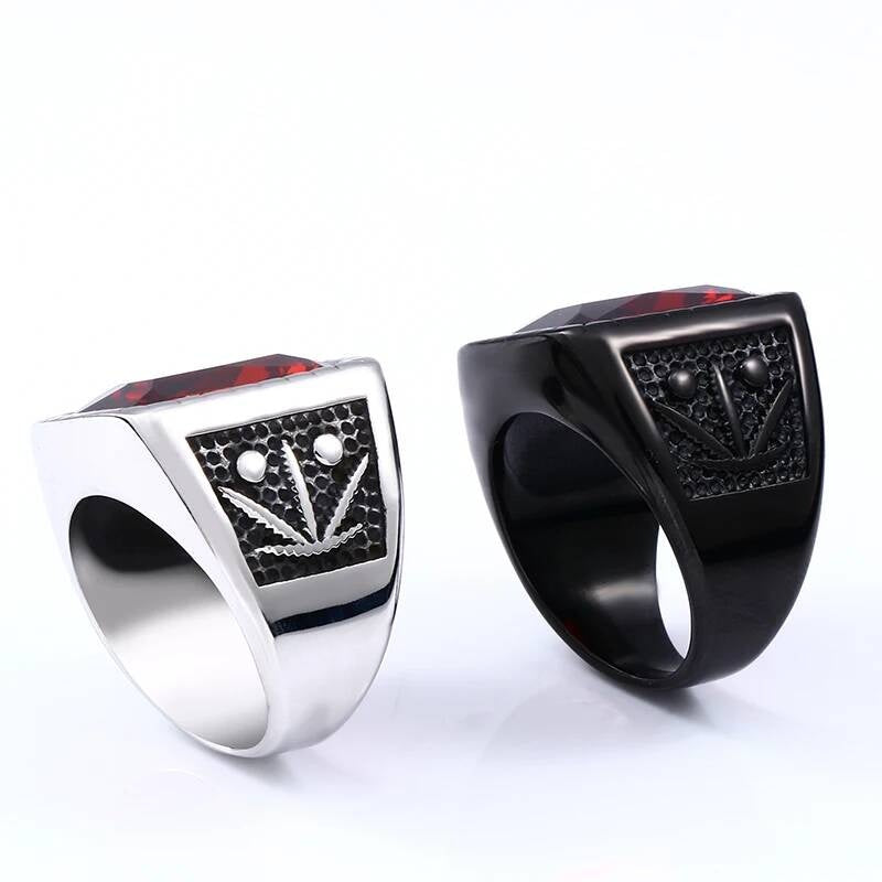 Black & Red Stone Vintage Rock Ring - Stainless Steel Gothic Statement Jewelry