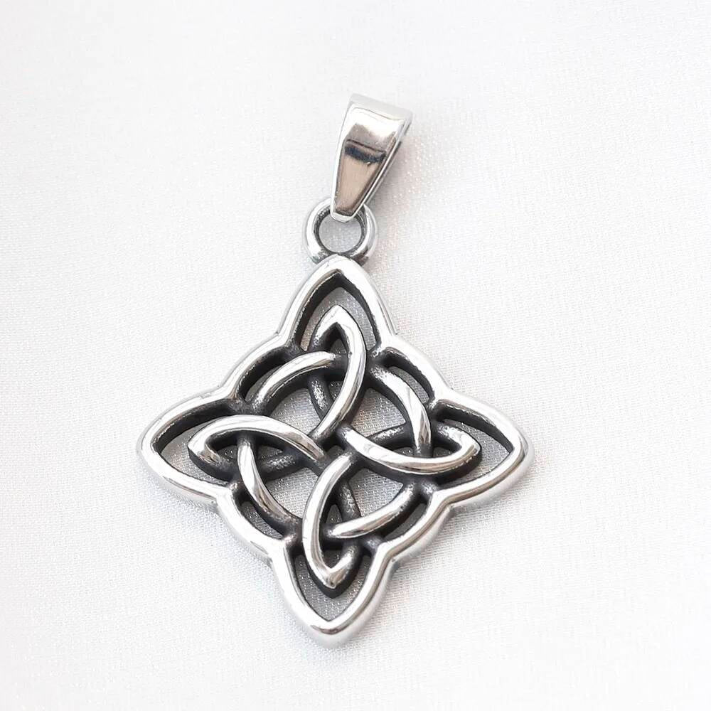 Celtic Knot Flower Pendant Necklace – Stainless Steel Eternal Harmony Symbol