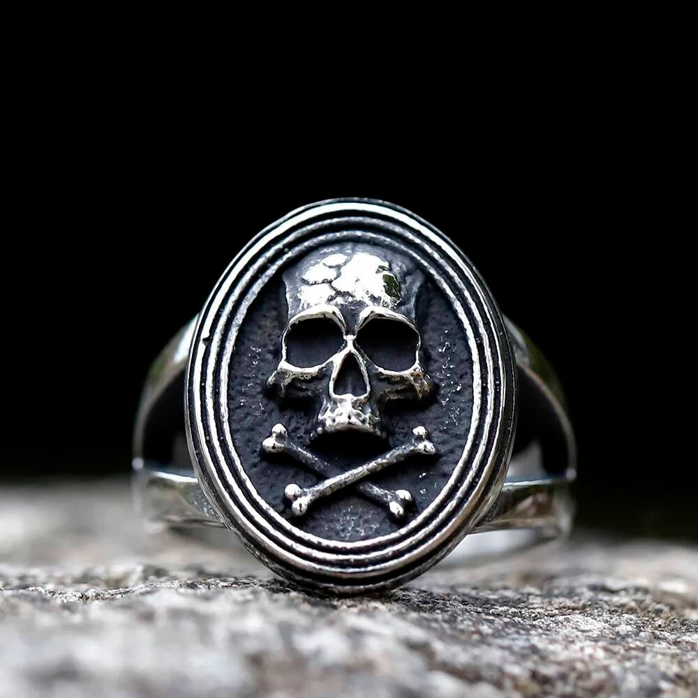 Vampire Skull Ring – 316L Stainless Steel Gothic Biker Statement Band As Shown