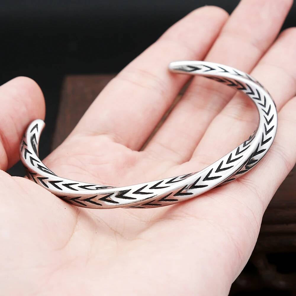 Viking Arrow Pattern Bracelet – Nordic Stainless Steel Cuff