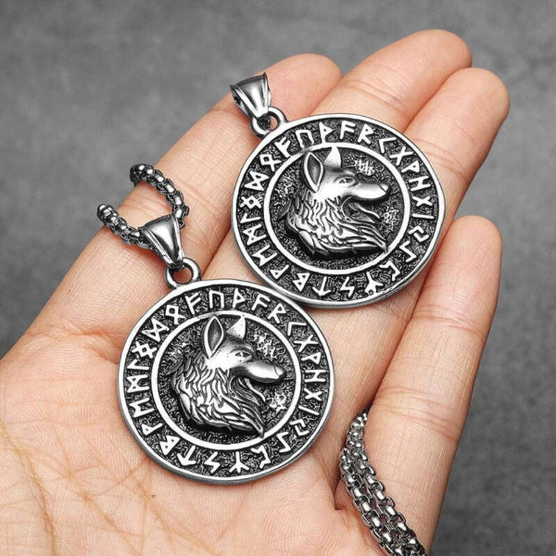 Viking Wolf Head Pendant Necklace – 316L Stainless Steel Norse Rune Amulet