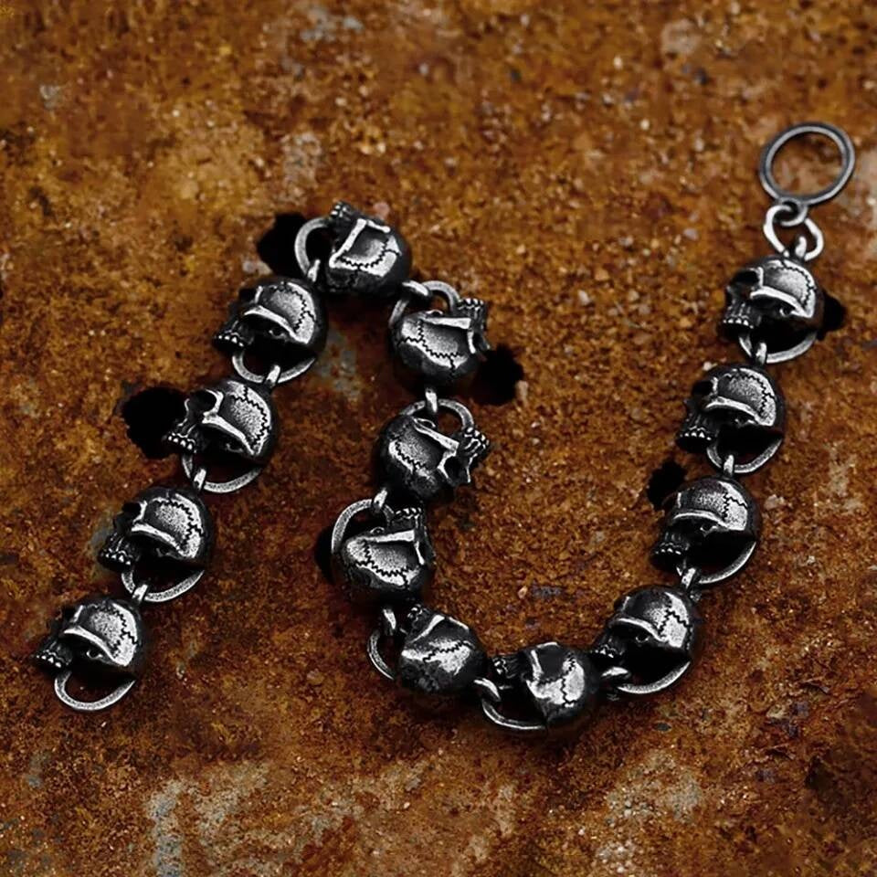 Gothic Skull Helmet Bracelet for Men Punk Rock Heavy Metal Chain Jewelry 316L Stainless Steel Biker Bracelet