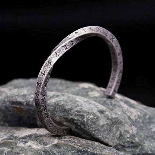 Celtic Knot Bracelet – Stainless Steel Nordic Cuff