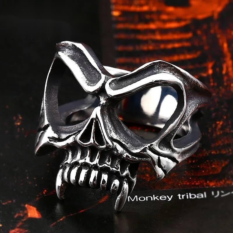Evil Vampire Skull Ring – 316L Stainless Steel Gothic Statement Band