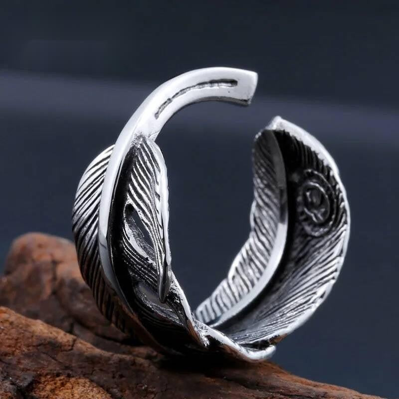 Eagle Feather Ring - Stainless Steel Nature-Inspired Jewelry for Men & Women