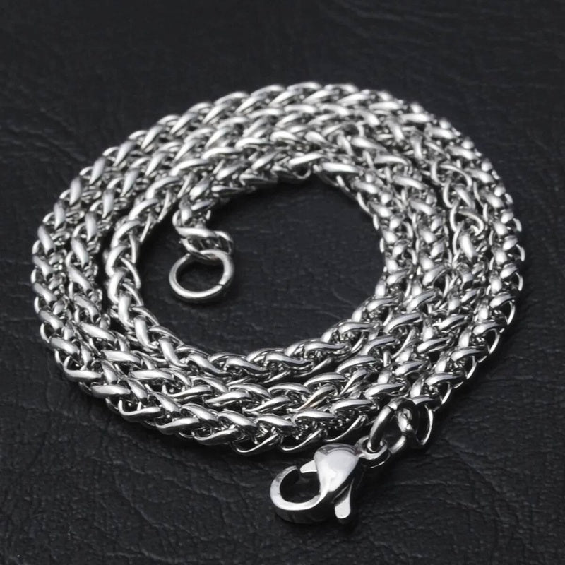 Viking Rune Compass Pendant Necklace – Norse Symbol of Protection and Guidance