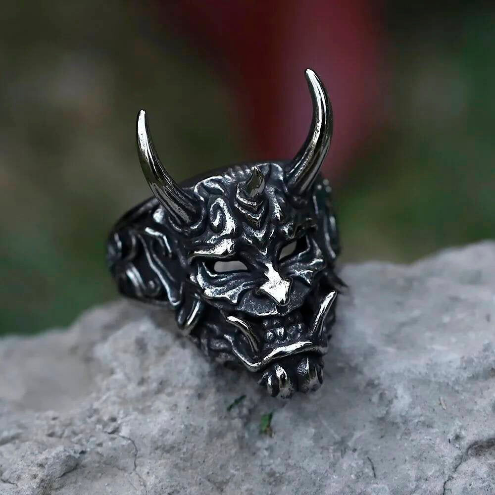 Retro Devil Skull Signet Ring – 316L Stainless Steel Gothic Punk Jewelry
