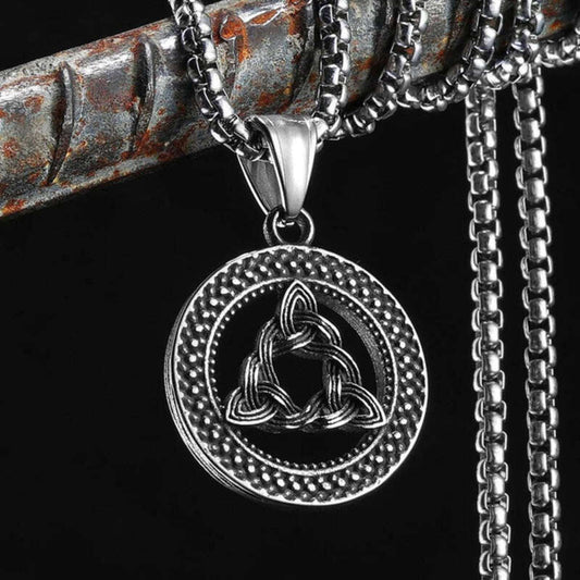 Celtic Triquetra Knot Pendant – Stainless Steel Circle Amulet Necklace
