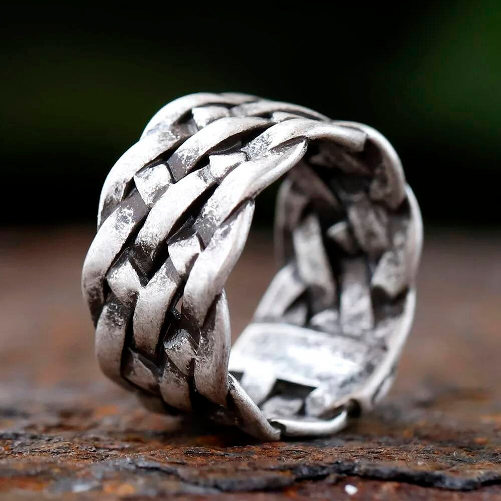 Chain-Knit Gothic Ring – 316L Stainless Steel High-Quality Punk Statement Band Retro