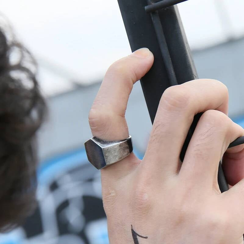 Modern Square Signet Ring – 316L Stainless Steel Minimalist Band