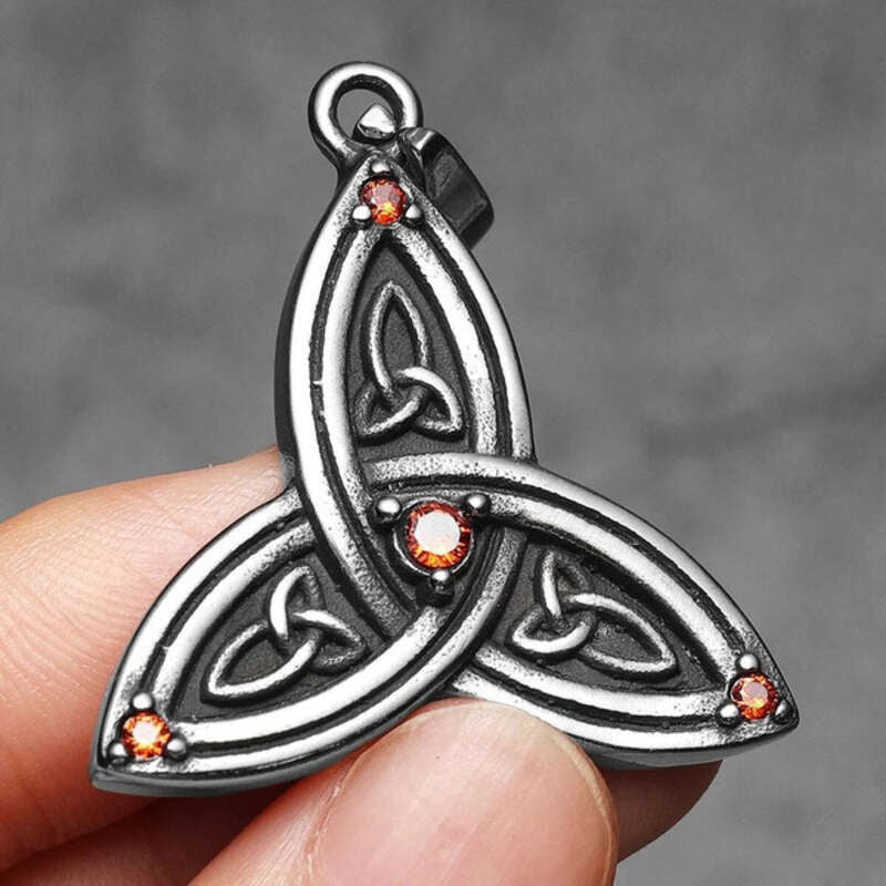 Celtic Trinity Knot Pendant Necklace – 316L Stainless Steel Triquetra Amulet