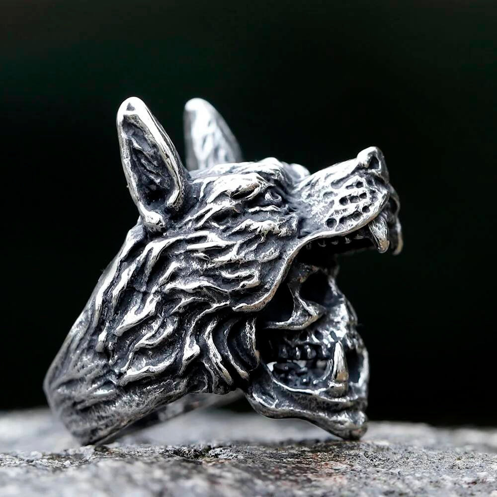 Wolf Skull Ring – Gothic Stainless Steel Biker Jewelry for Men