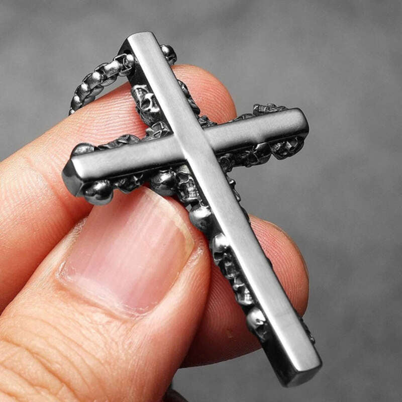 316L Stainless Steel Polished Cross Pendant with Skull Edge Design